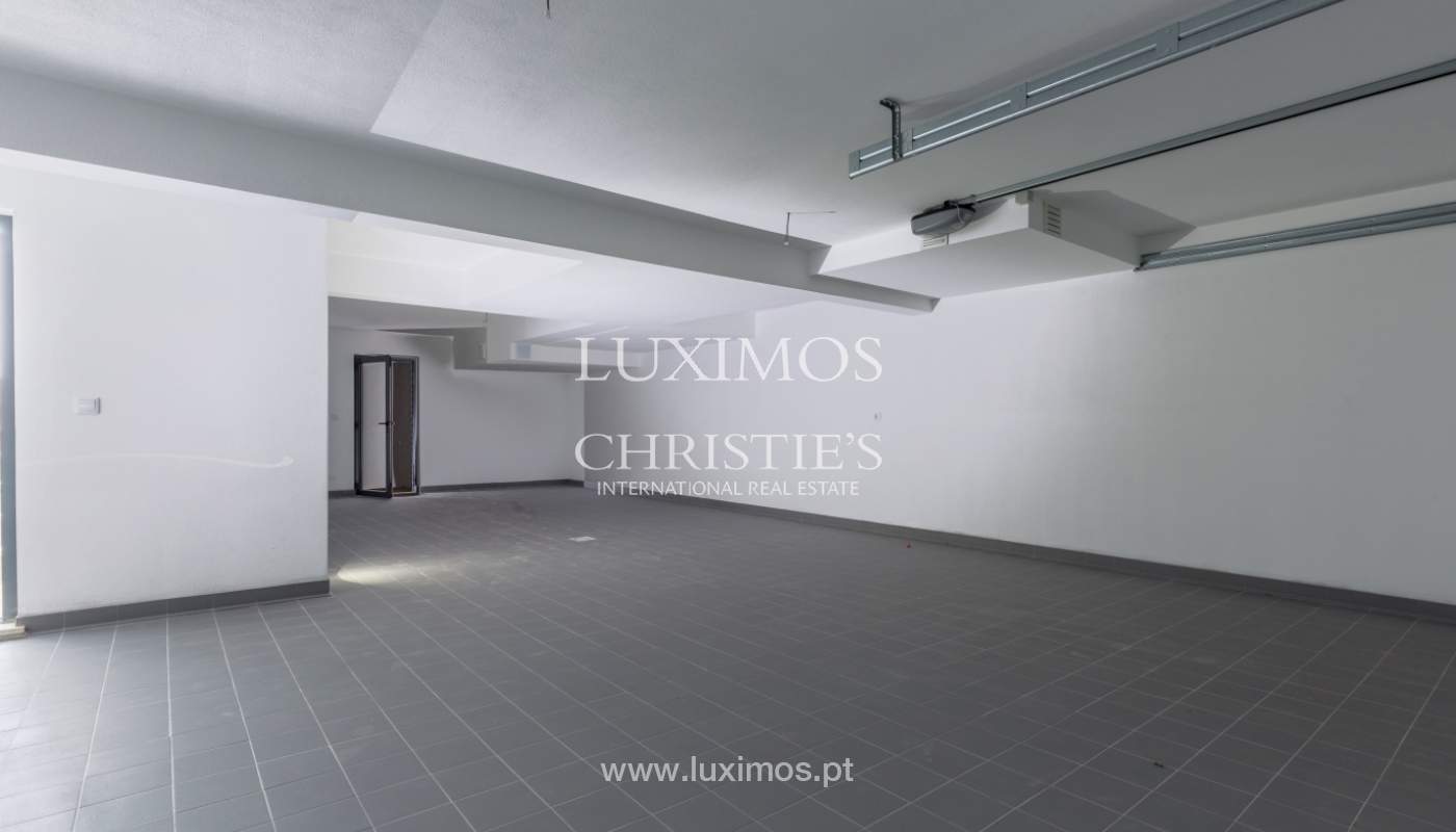 Venda de moradia perto do mar, com piscina e terraço, Algarve,Portugal_121443