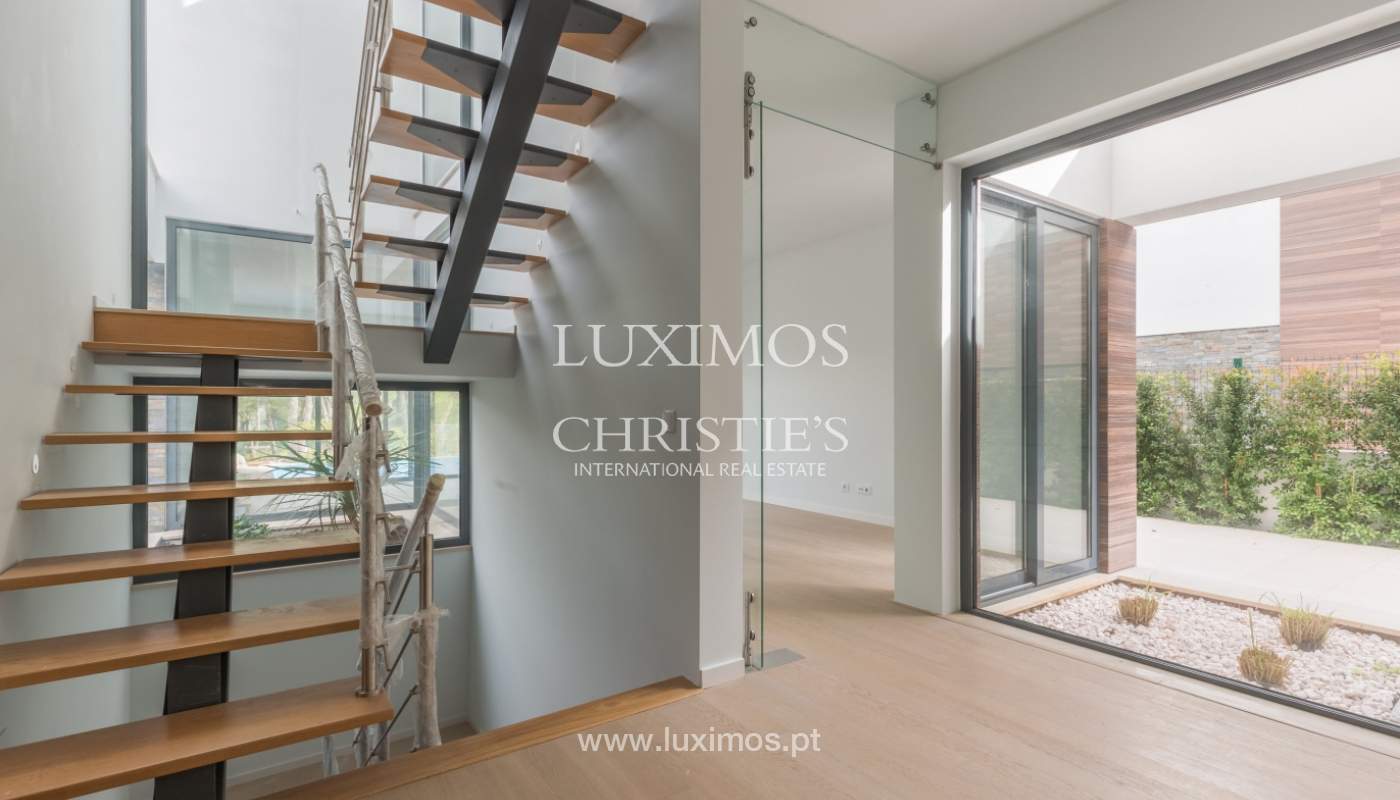 Venda de moradia perto do mar, com piscina e terraço, Algarve,Portugal_121444