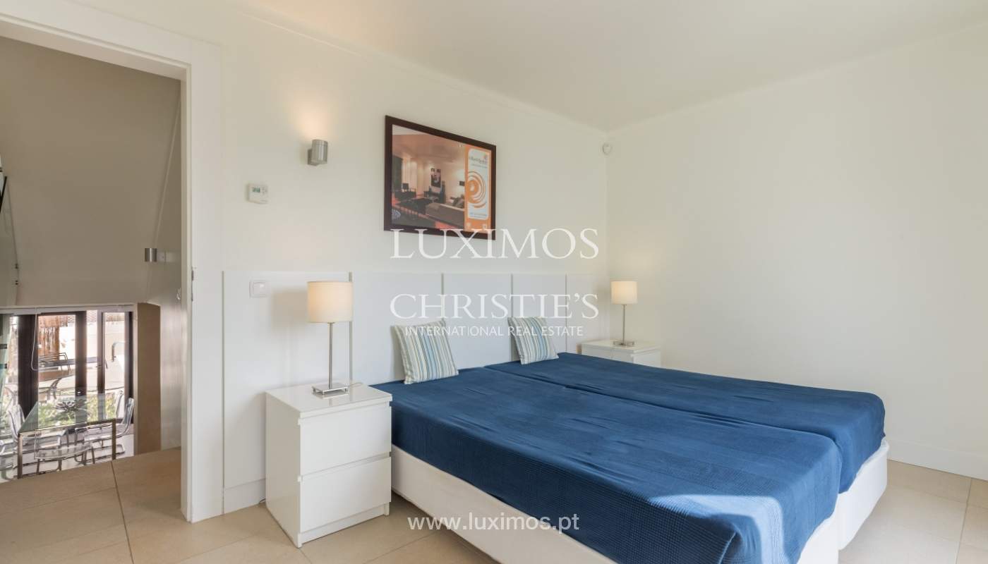 Venda de moradia com piscina, vista para a marina, Vilamoura, Algarve_121453