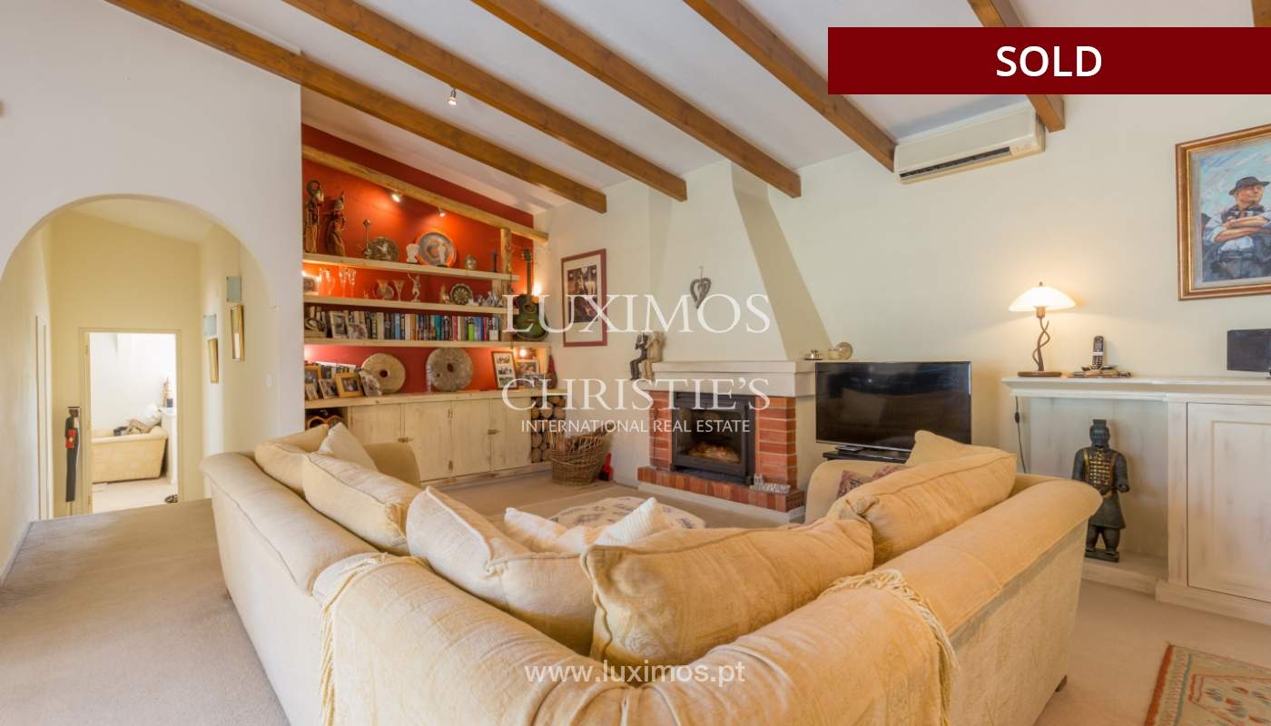 Freistehende villa zum Verkauf, pool, Garten und Tennisplatz, Quarteira, Algarve, Portugal_121618