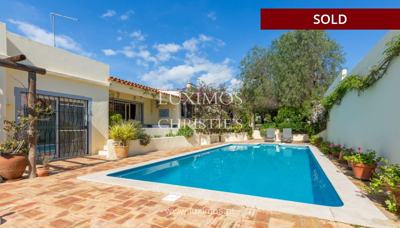 Freistehende villa zum Verkauf, pool, Garten und Tennisplatz, Quarteira, Algarve, Portugal_121619