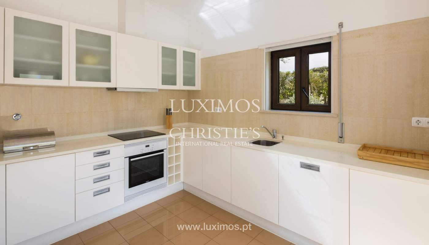 Piso en venta con piscina, cerca de la playa, Lagos, Algarve, Portugal_121801