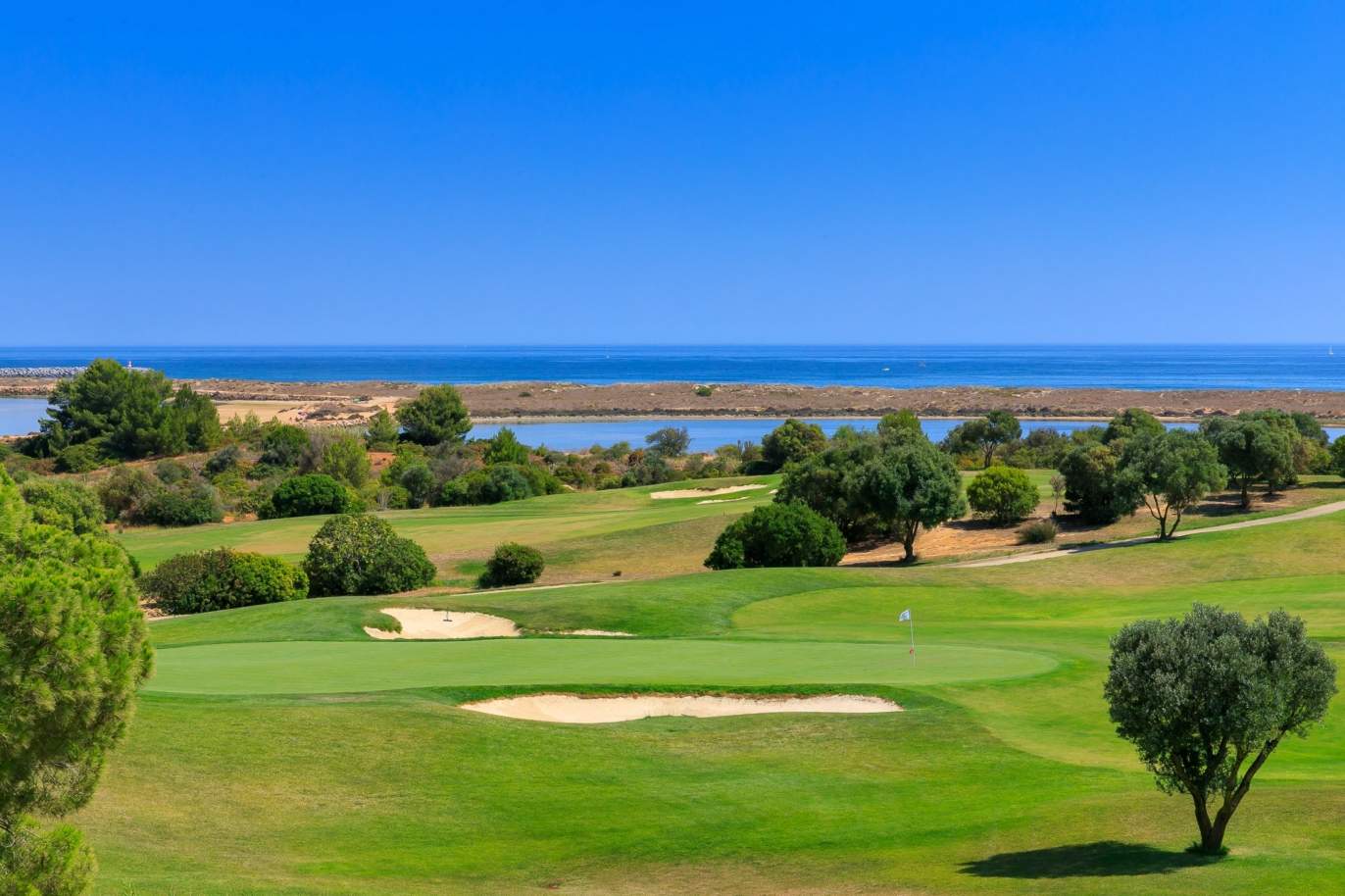 Terrain à vendre dans un complexe de golf, Lagos, Algarve, Portugal_122915