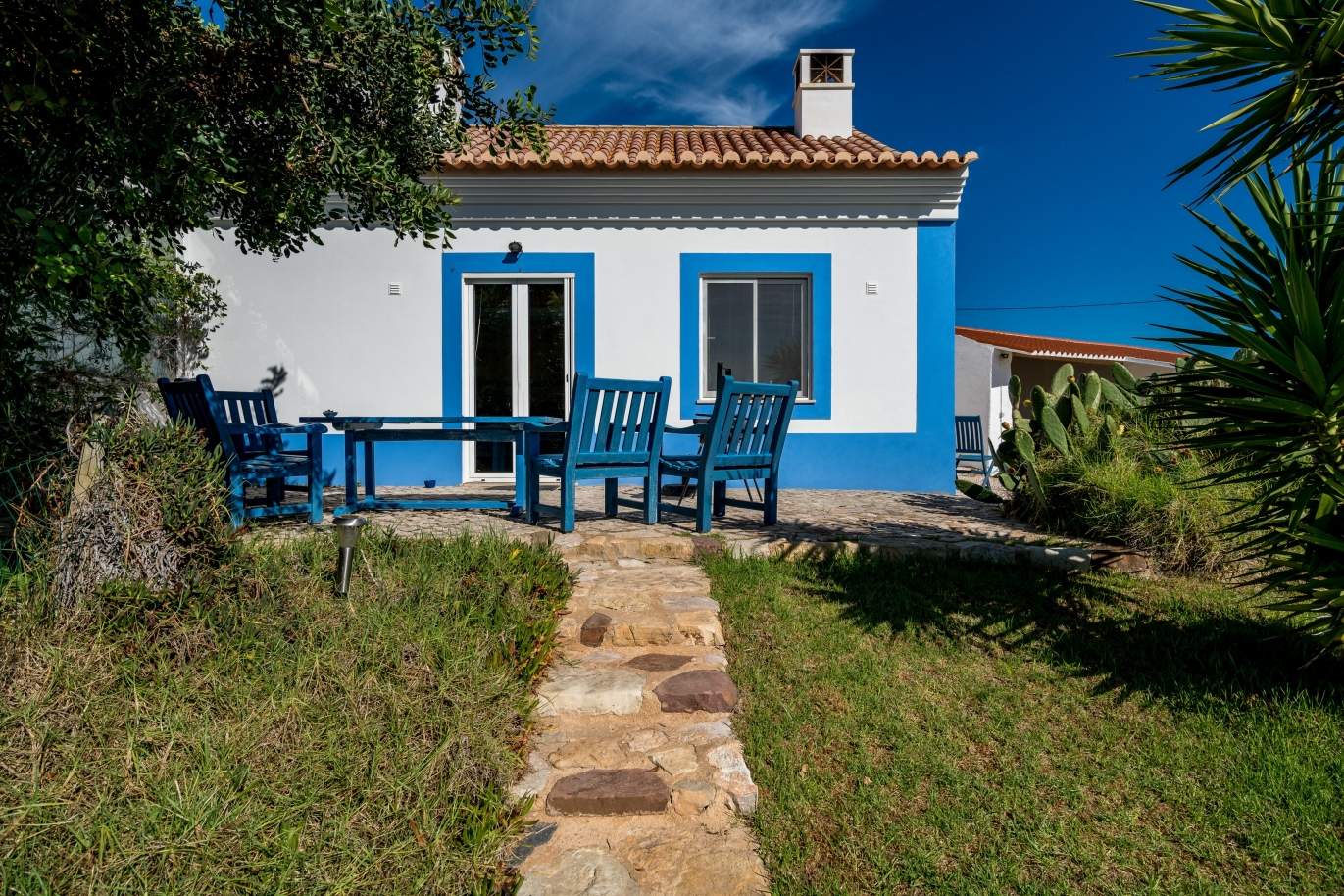 Sale of property with sea view, in Vila do Bispo, Algarve, Portugal_123119