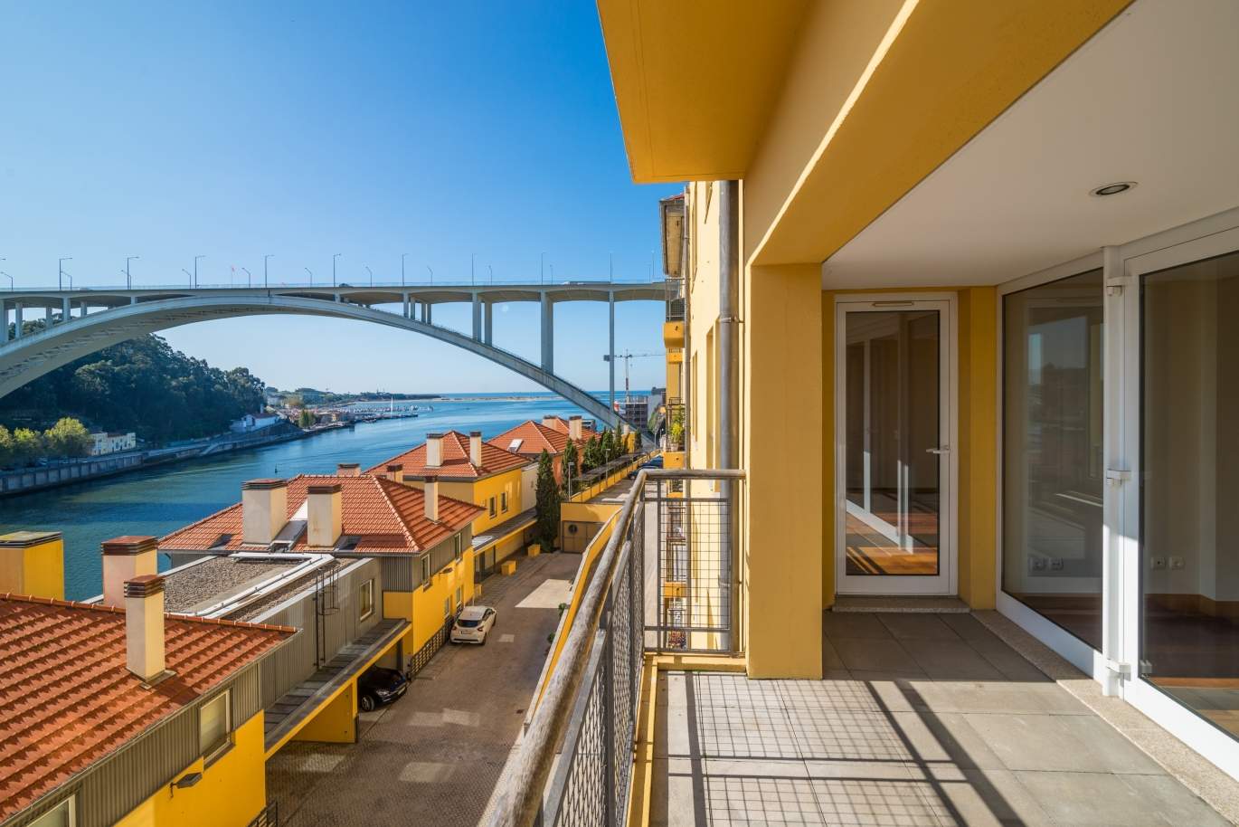 Venta de un apartamento c/ vistas únicas al río Duero, Porto, Portugal_123582