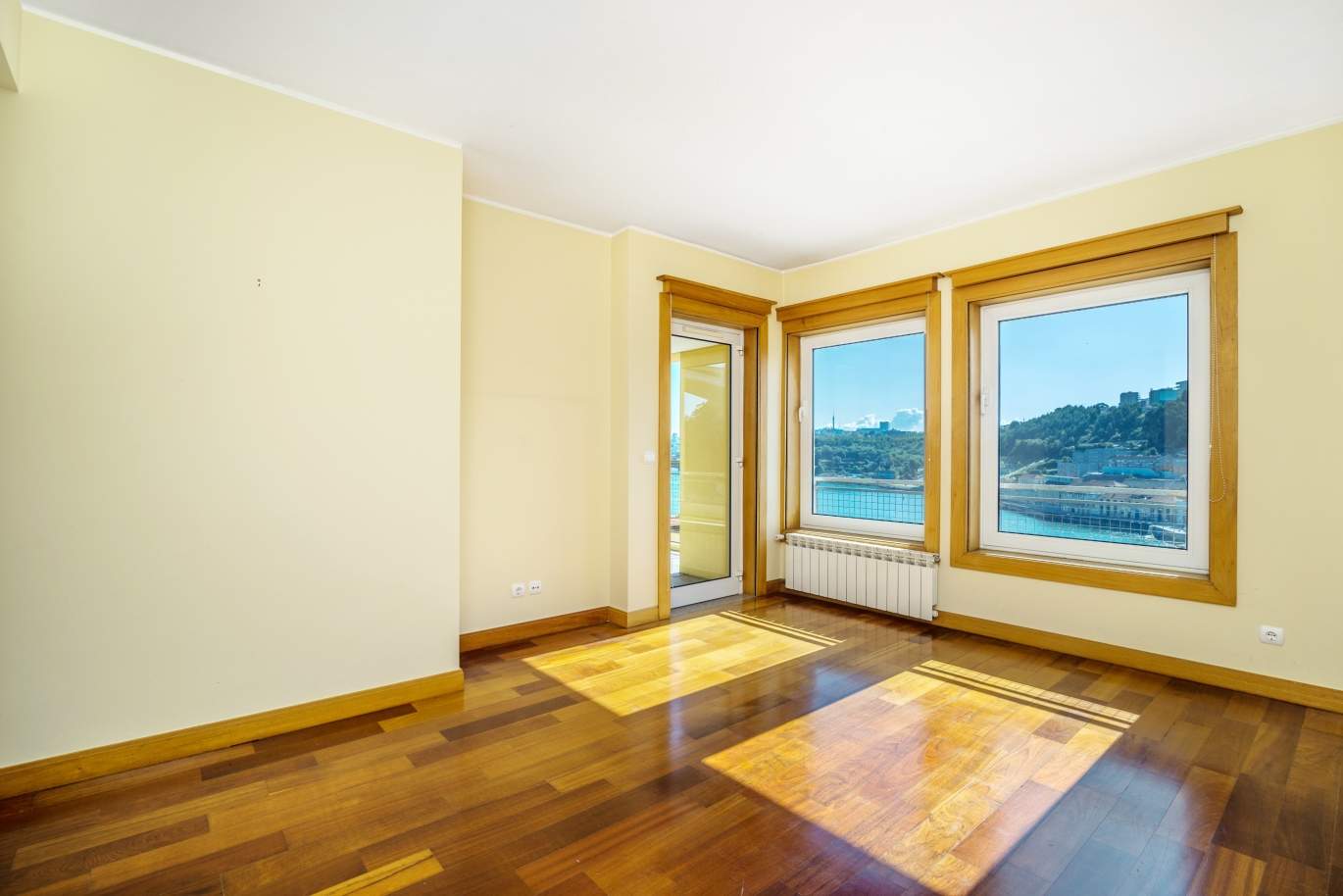 Venda de apartamento com vistas únicas para o Rio Douro, Porto_123590