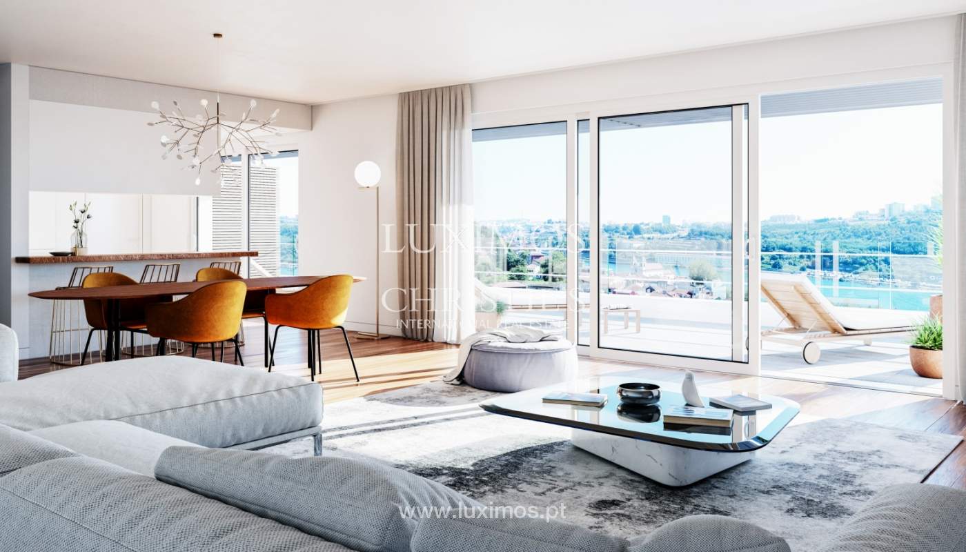 NEW 2-BEDROOM APARTMENT W/ BALCONY OVERLOOKING DOURO, PORTO, PORTUGAL_124378