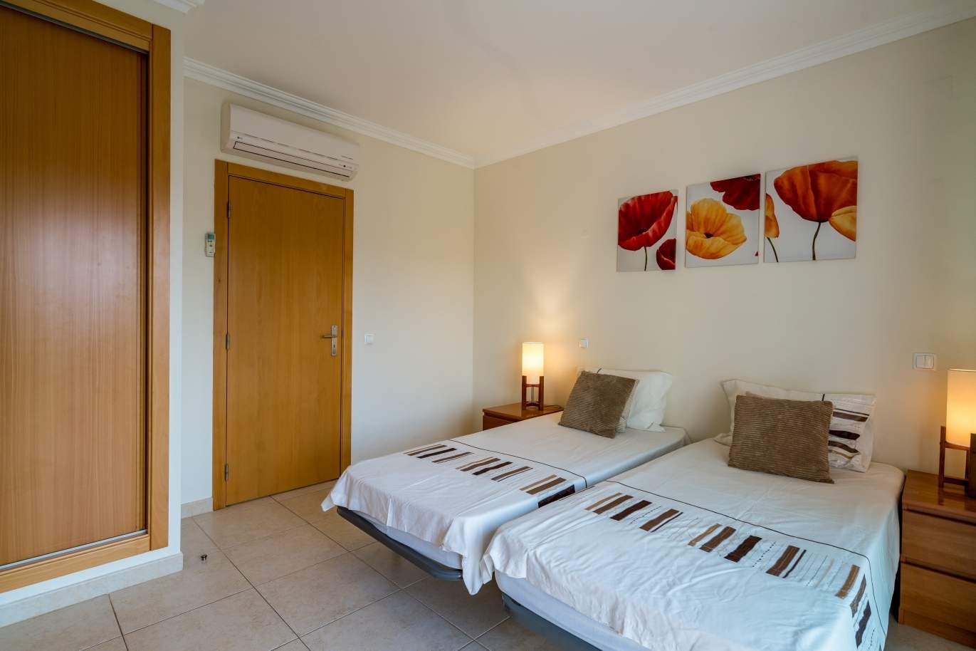 Sale of villa in private condominium in Albufeira, Algarve, Portugal_126890