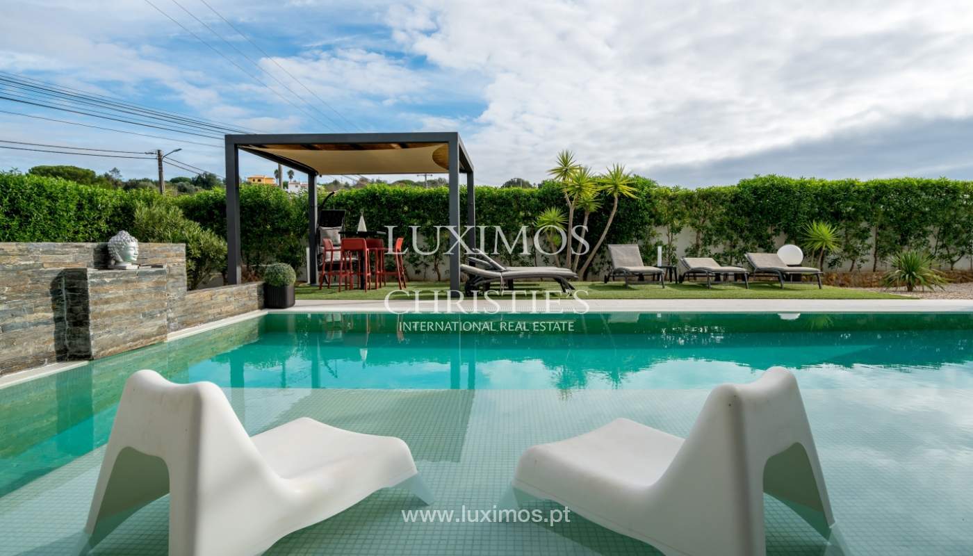 Sale of villa with pool in Porches, Lagoa, Algarve, Portugal