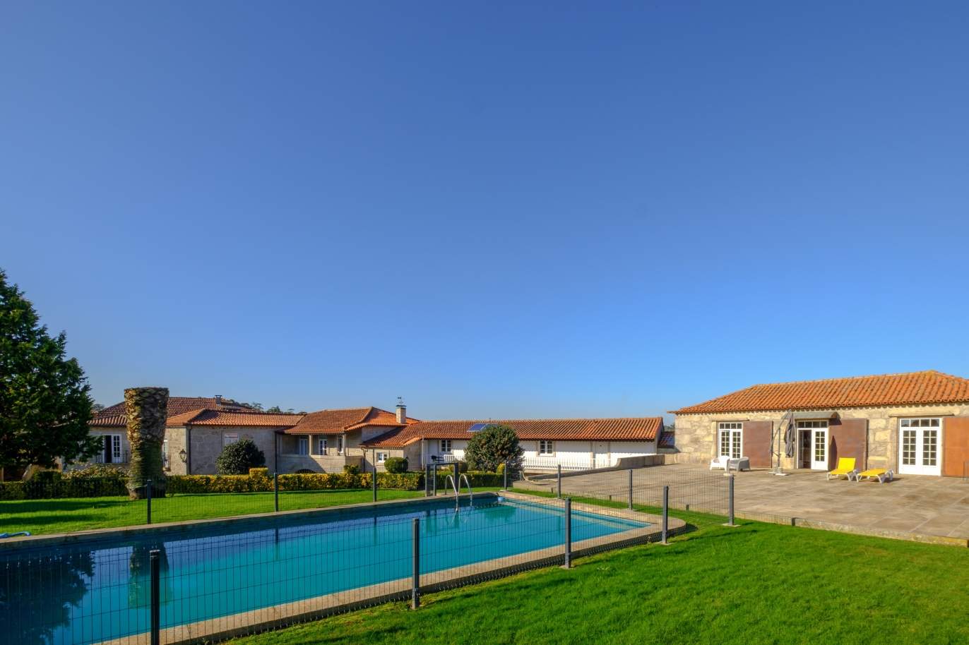 Bauernhof mit 3 Häusern, Schwimmbad und Obstgarten, Vila Conde, Portugal_127112