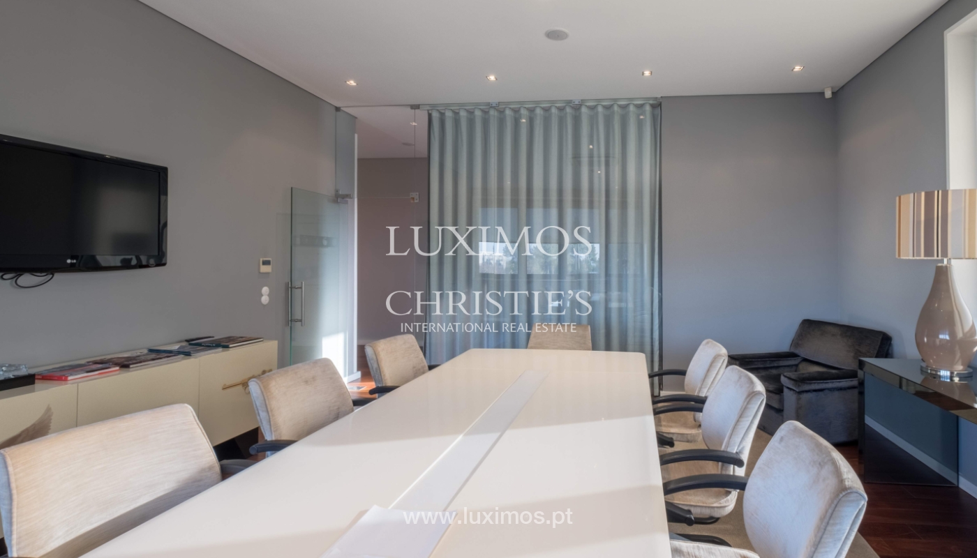Arrendamento de escritório com 400m2 e 12 lugares de garagem, Maia_127509
