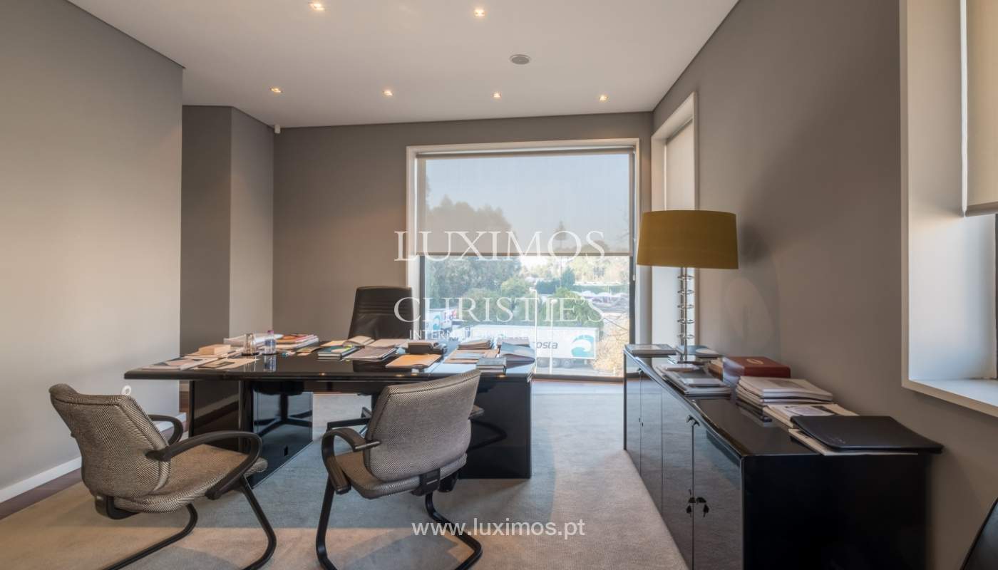 Arrendamento de escritório com 400m2 e 12 lugares de garagem, Maia_127514