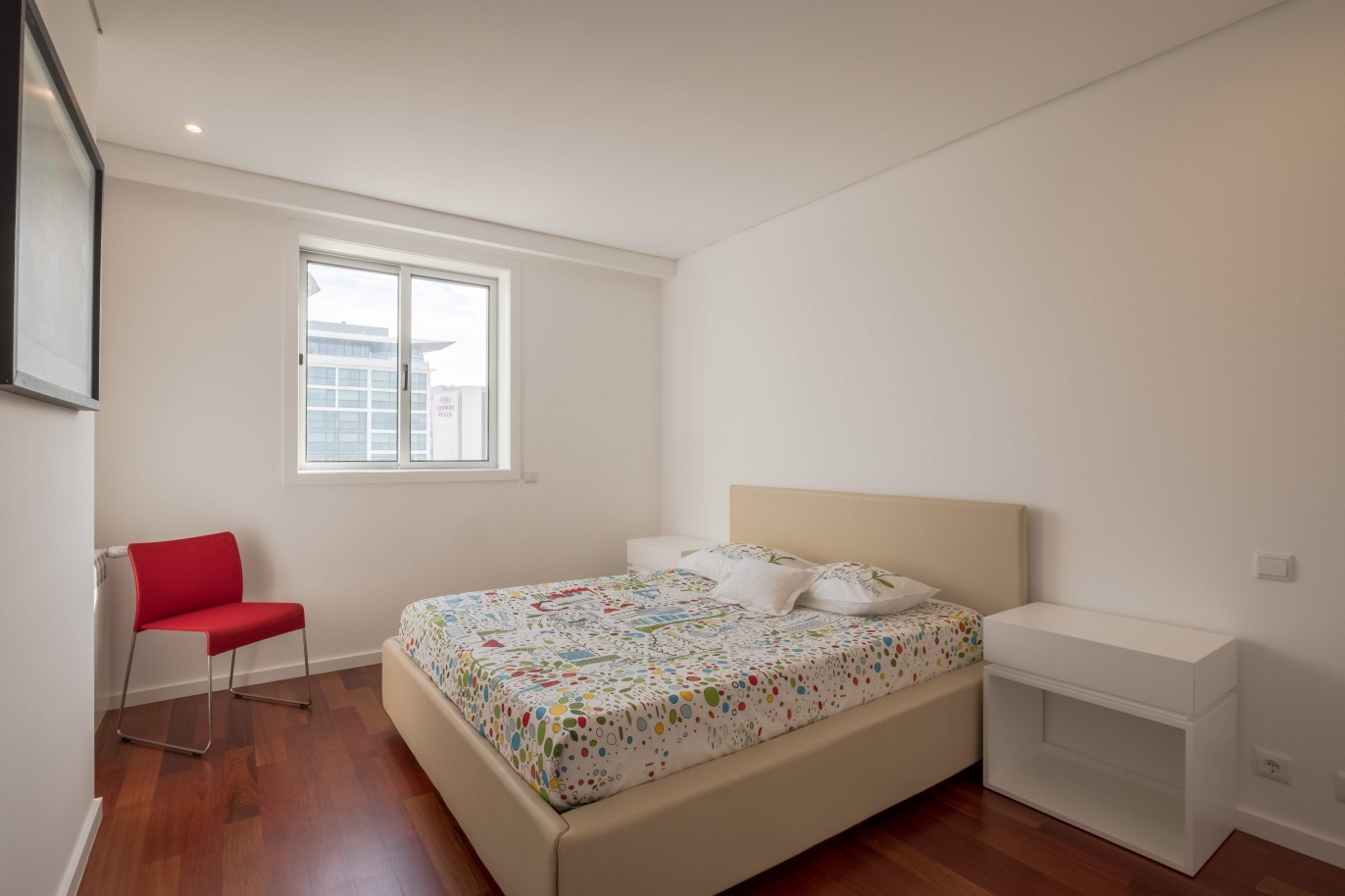 New and modern apartment, for sale in Porto, near Boavista, Portugal_128708