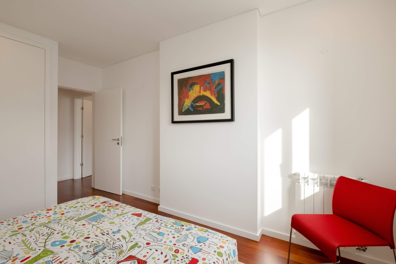 New and modern apartment, for sale in Porto, near Boavista, Portugal_128709