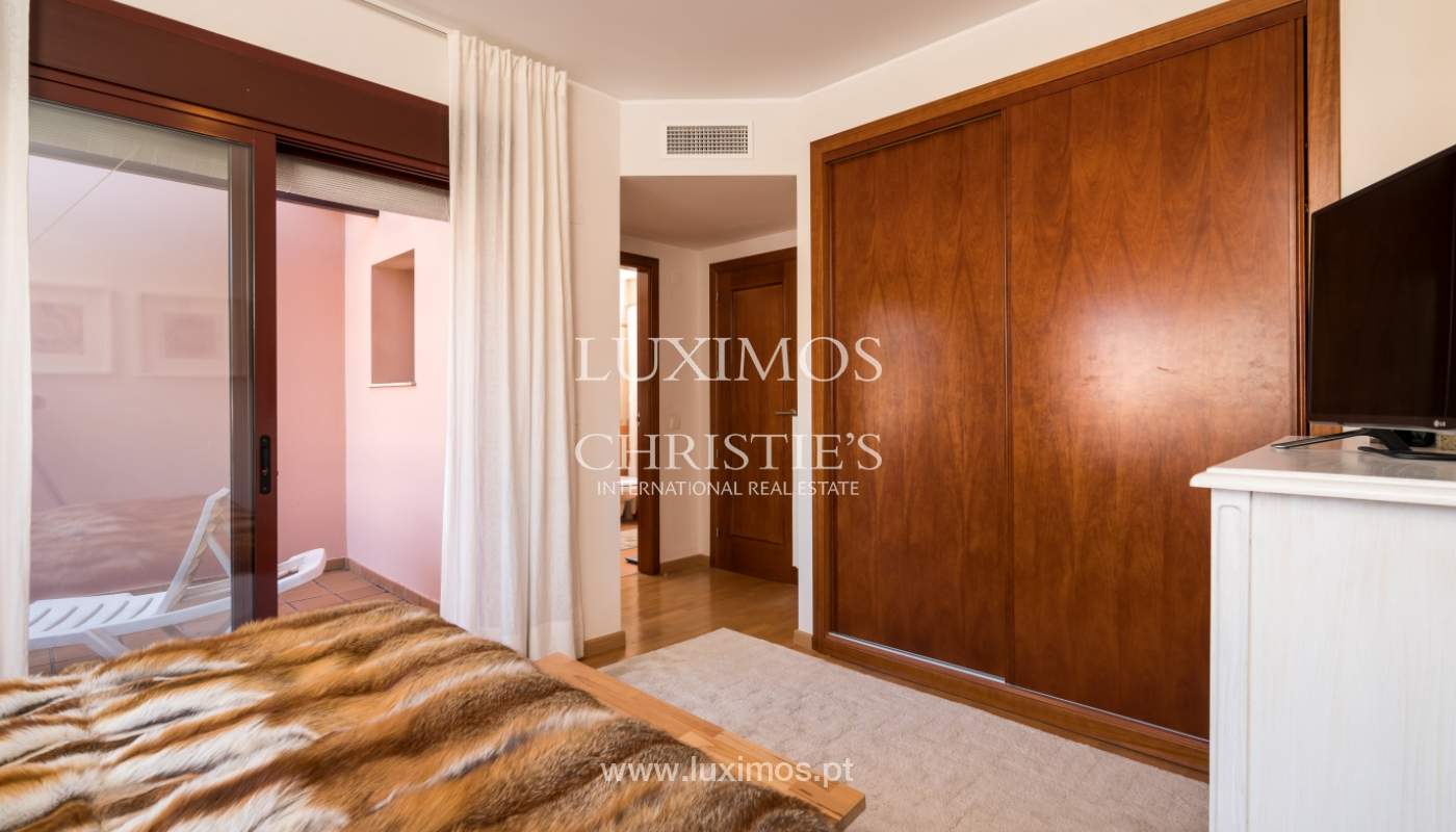 Venda de moradia em condomínio fechado em Vila Sol, Quarteira, Algarve_131771