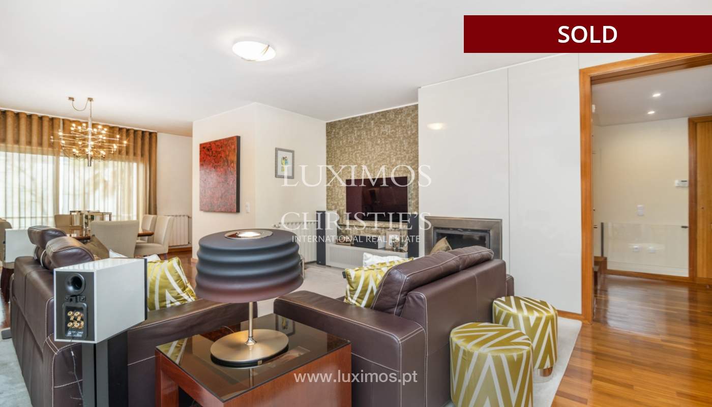 Villa de luxe avec balcons et terrasse, à vendre, à Rio Tinto, Portugal_132497