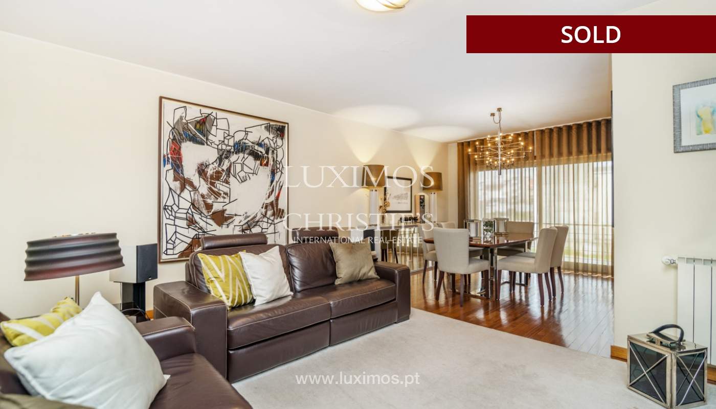 Villa de luxe avec balcons et terrasse, à vendre, à Rio Tinto, Portugal_132500