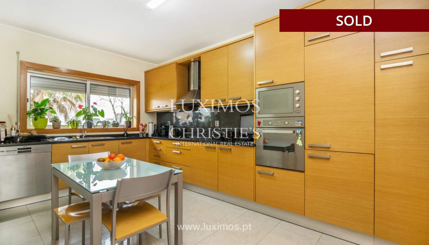 Villa de luxe avec balcons et terrasse, à vendre, à Rio Tinto, Portugal_132501