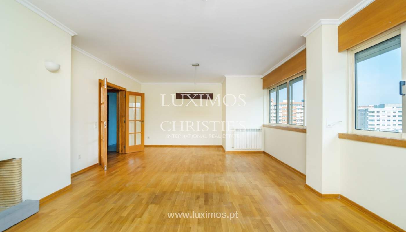 Fantástico apartamento, para arrendamento, na Boavista, Porto_133978