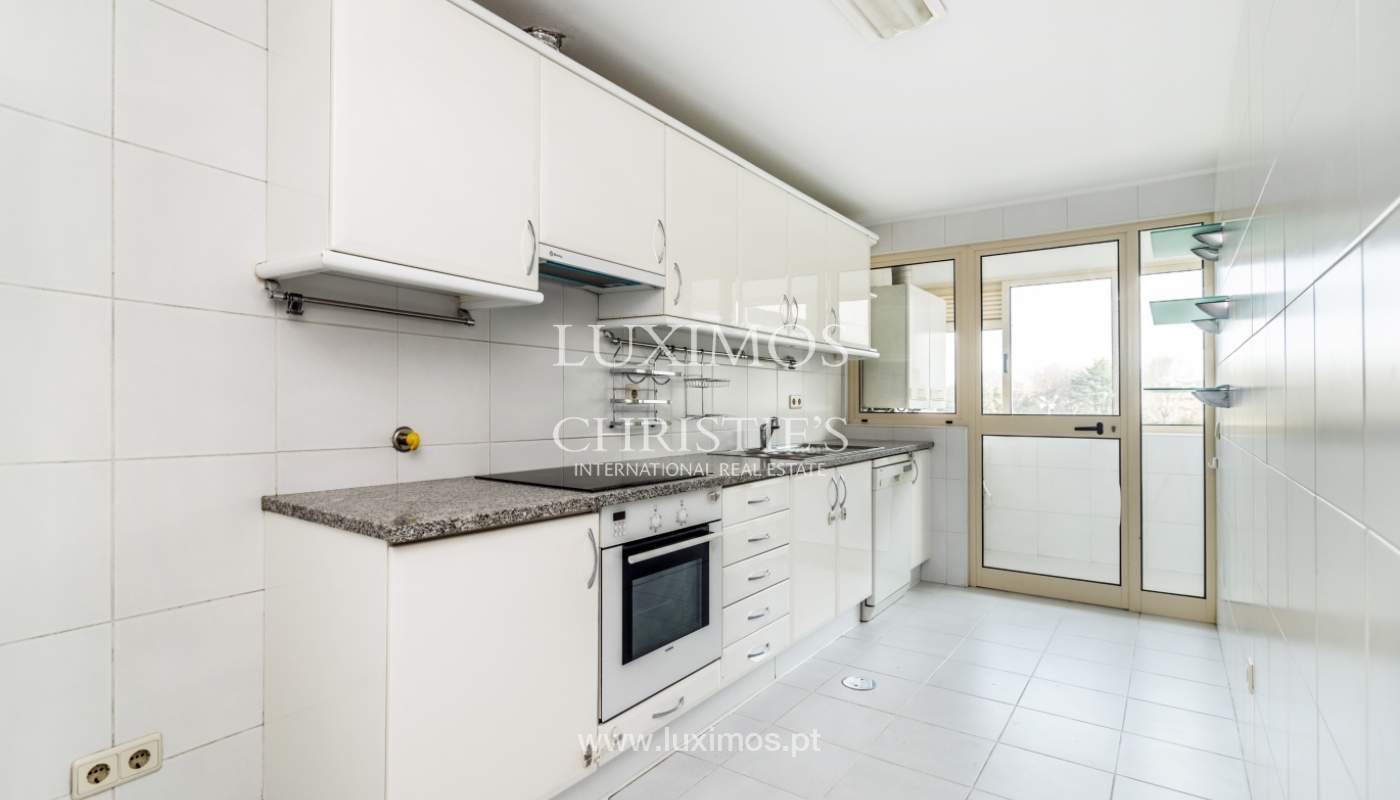 Fantástico apartamento, para arrendamento, na Boavista, Porto_133982