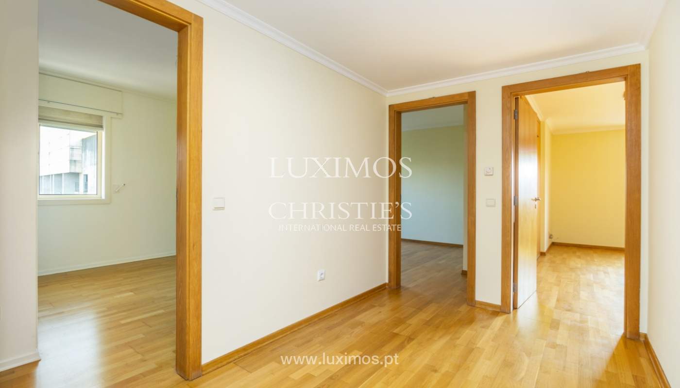 Fantástico apartamento, para arrendamento, na Boavista, Porto_133986