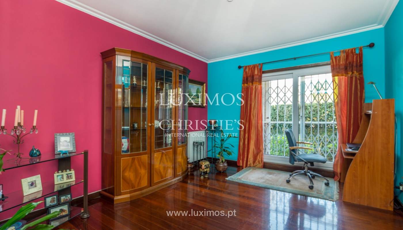 Moradia de 3 frentes com jardim, em Lordelo do Ouro, Porto, Portugal_134770