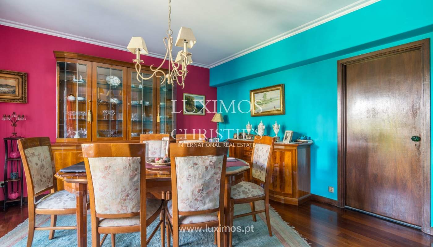 Moradia de 3 frentes com jardim, em Lordelo do Ouro, Porto, Portugal_134771
