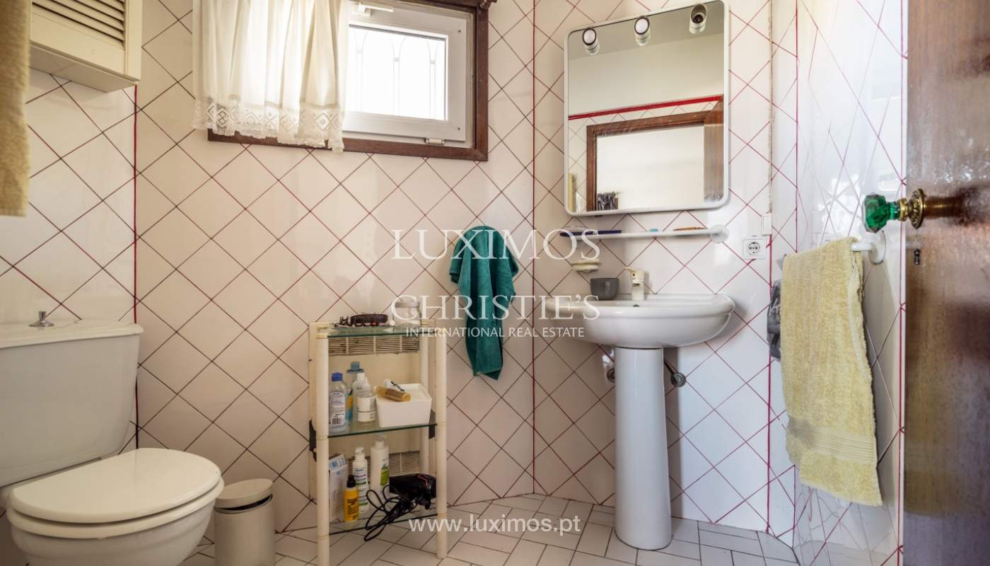 Moradia de 3 frentes com jardim, em Lordelo do Ouro, Porto, Portugal_134779