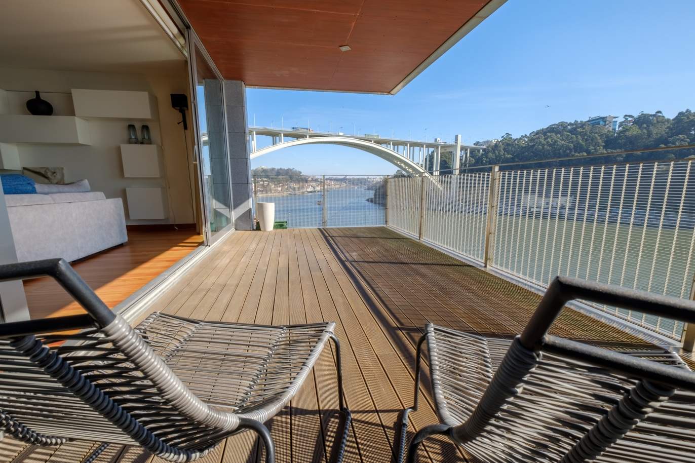 Apartamento de luxo em primeira linha do rio Douro, no Porto_134865