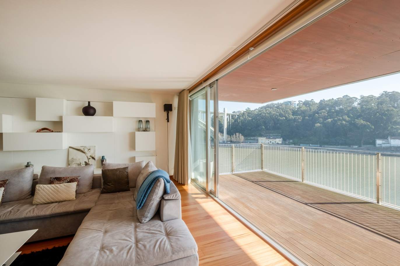 Apartamento de luxo em primeira linha do rio Douro, no Porto_134867