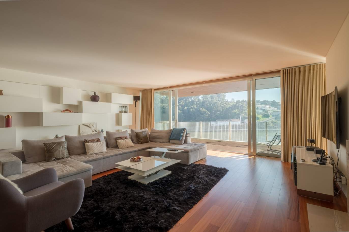 Luxury apartment in the first line of Douro River, in Porto, Portugal_134916