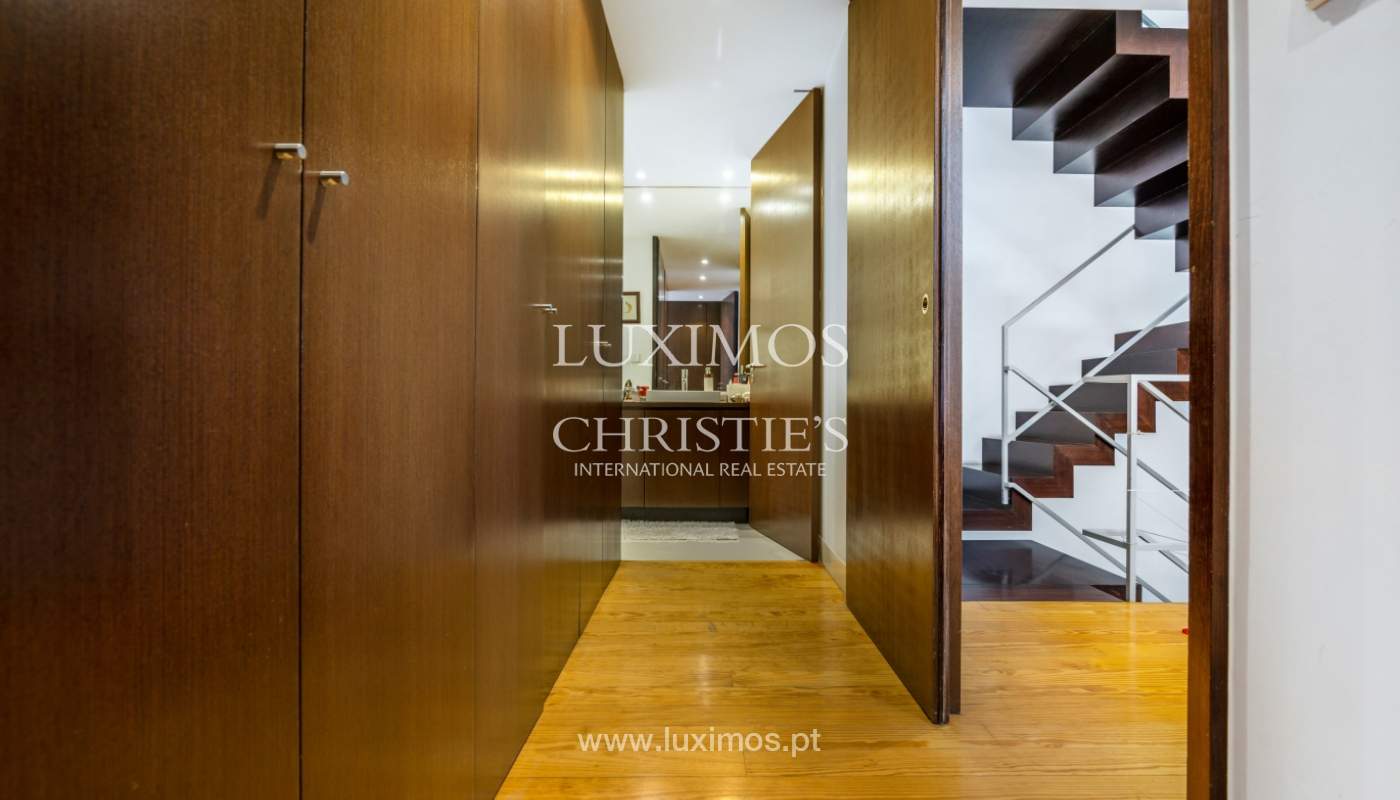 Modern and luxury villa with garden in Porto, Portugal_135047