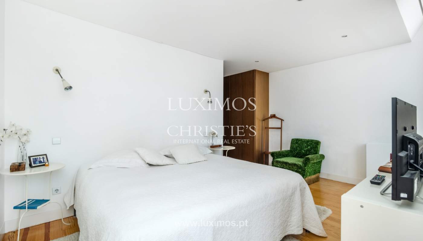 Modern and luxury villa with garden in Porto, Portugal_135049