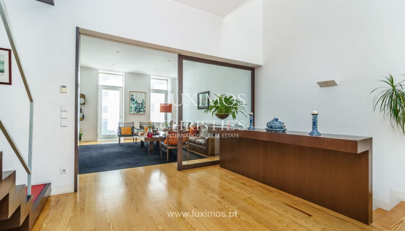 Modern and luxury villa with garden in Porto, Portugal_135053