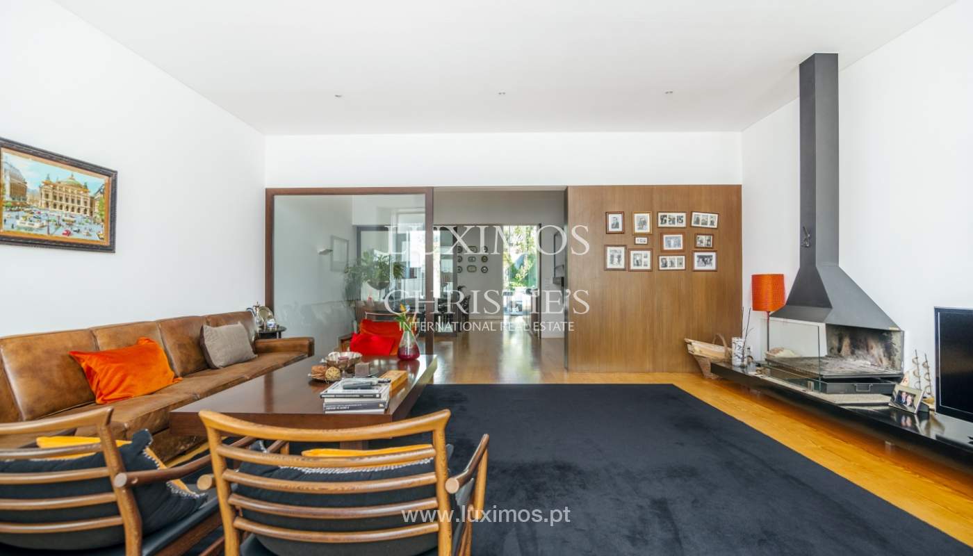 Modern and luxury villa with garden in Porto, Portugal_135054