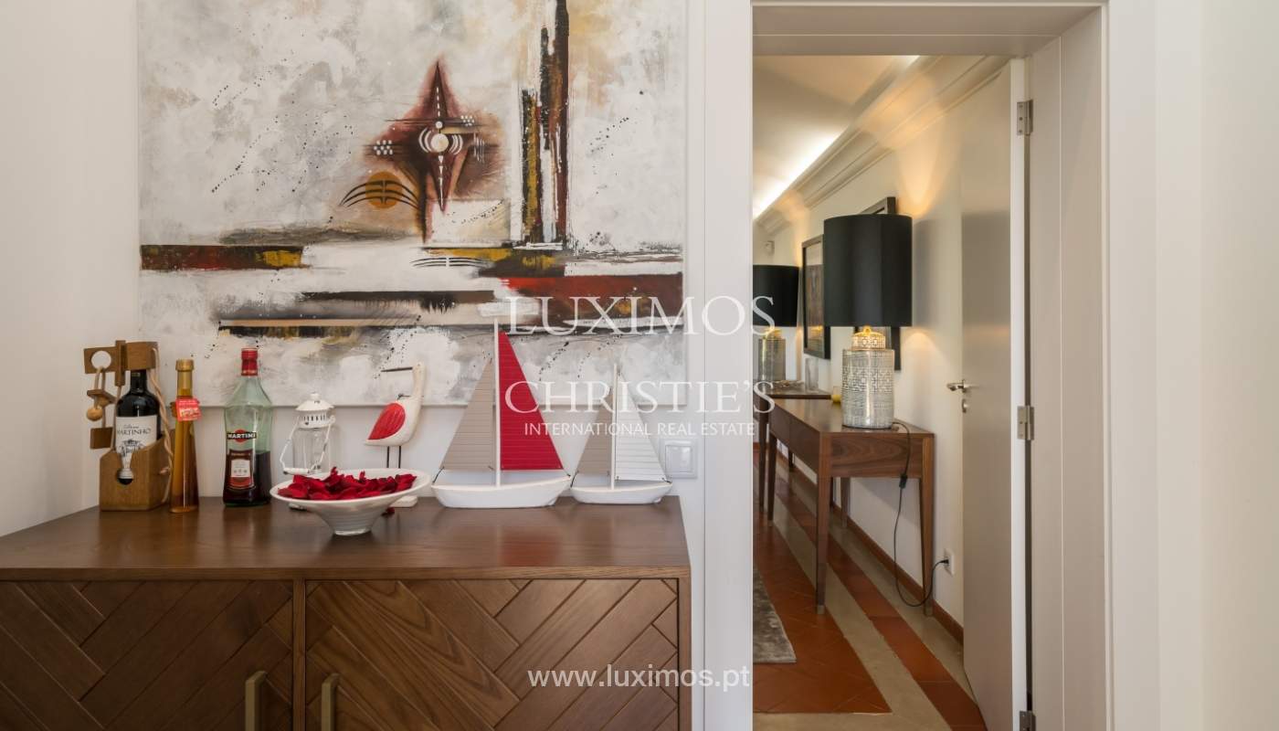 Venda de moradia com piscina frente golfe em Vilamoura, Algarve_135546