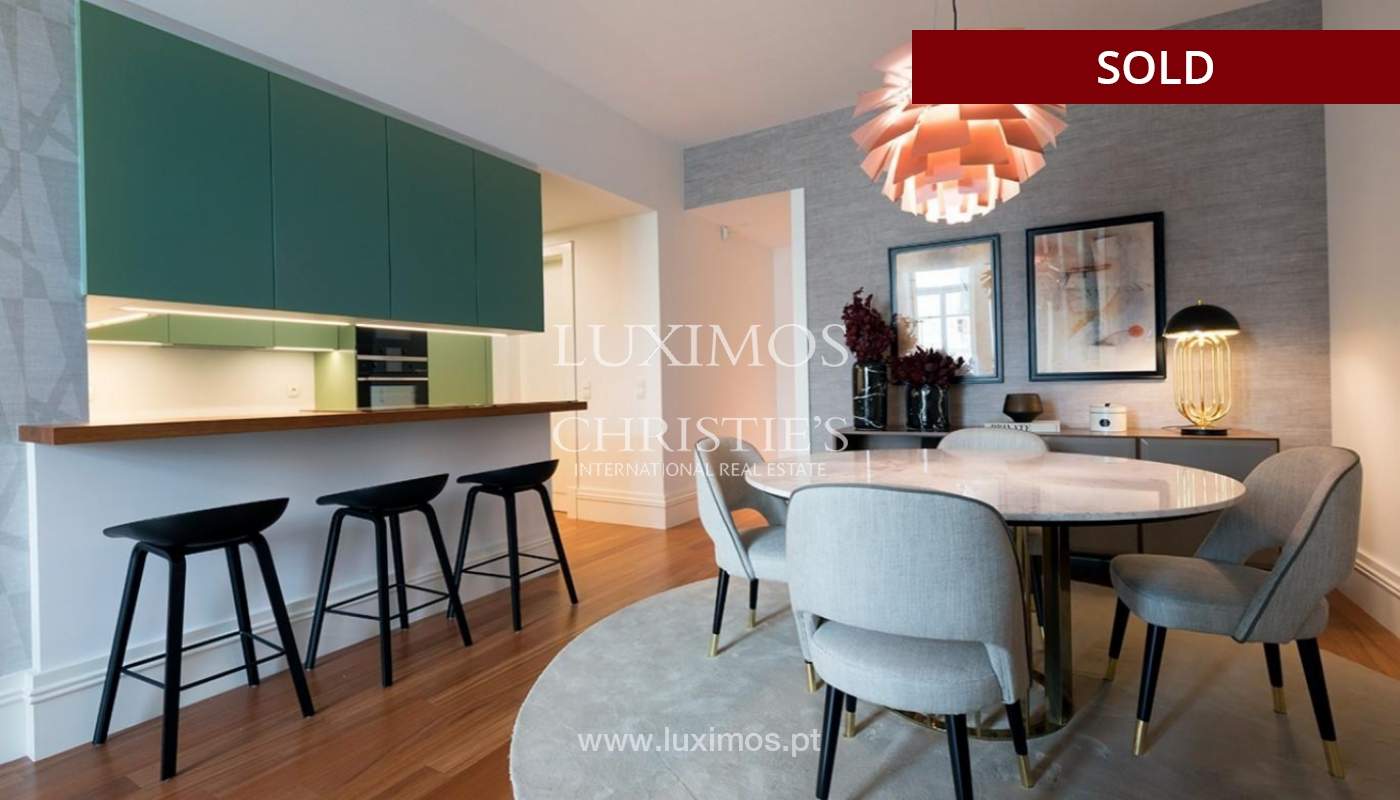 Apartamento moderno com acabamentos de luxo no centro do Porto_135680