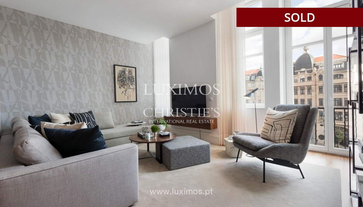 Apartamento moderno com acabamentos de luxo no centro do Porto_135681