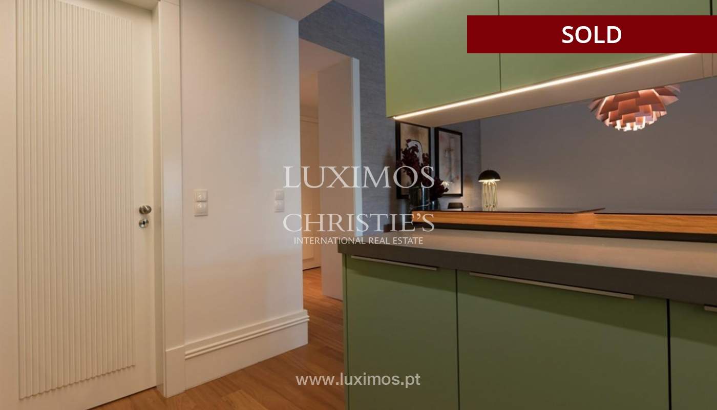 Apartamento moderno com acabamentos de luxo no centro do Porto_135696