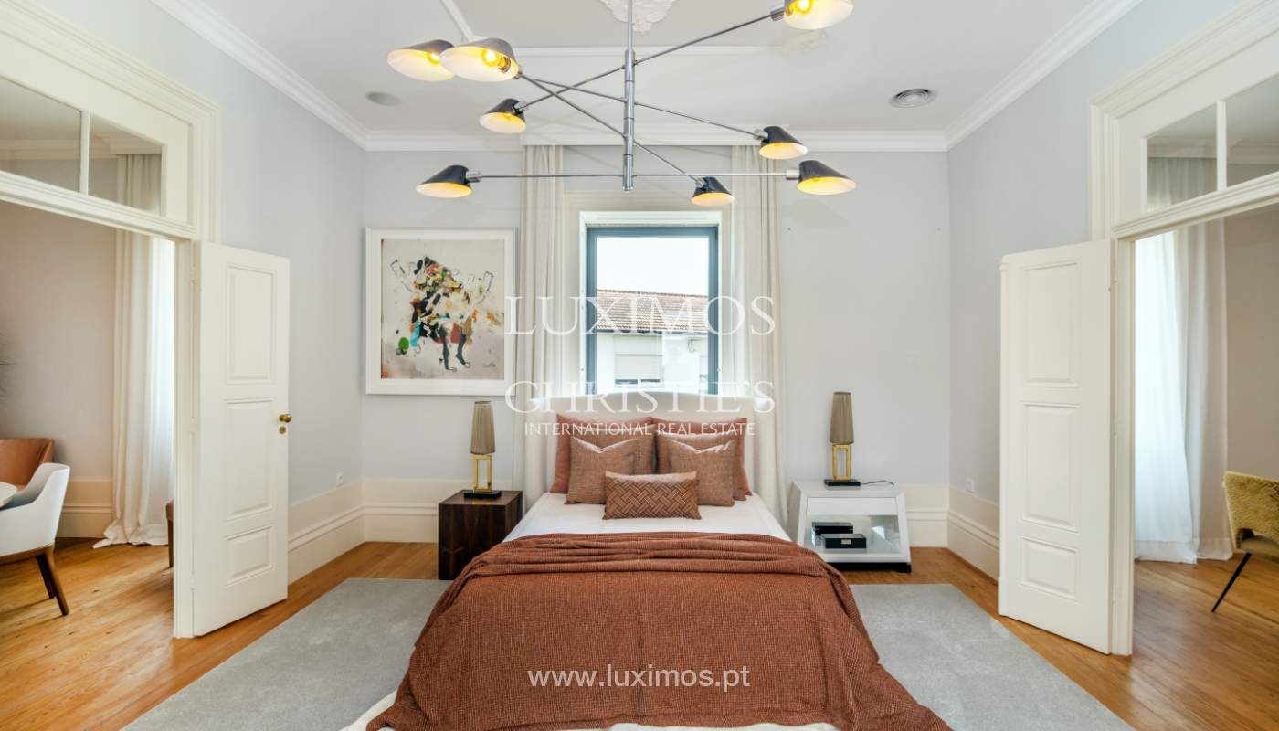 Moradia contemporânea com jardim, para venda, Vila Nova de Gaia, Portugal_135787