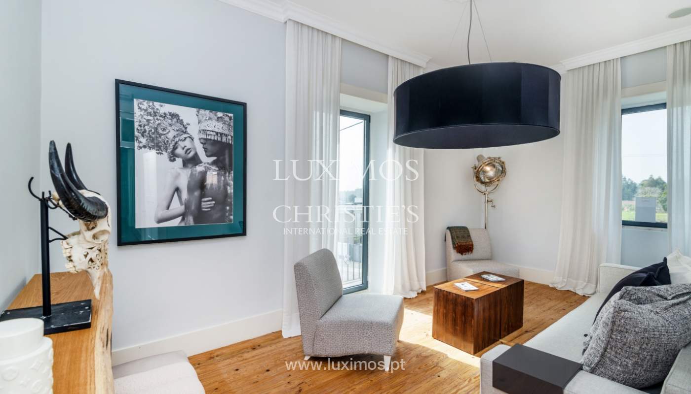 Moradia contemporânea com jardim, para venda, Vila Nova de Gaia, Portugal_135789