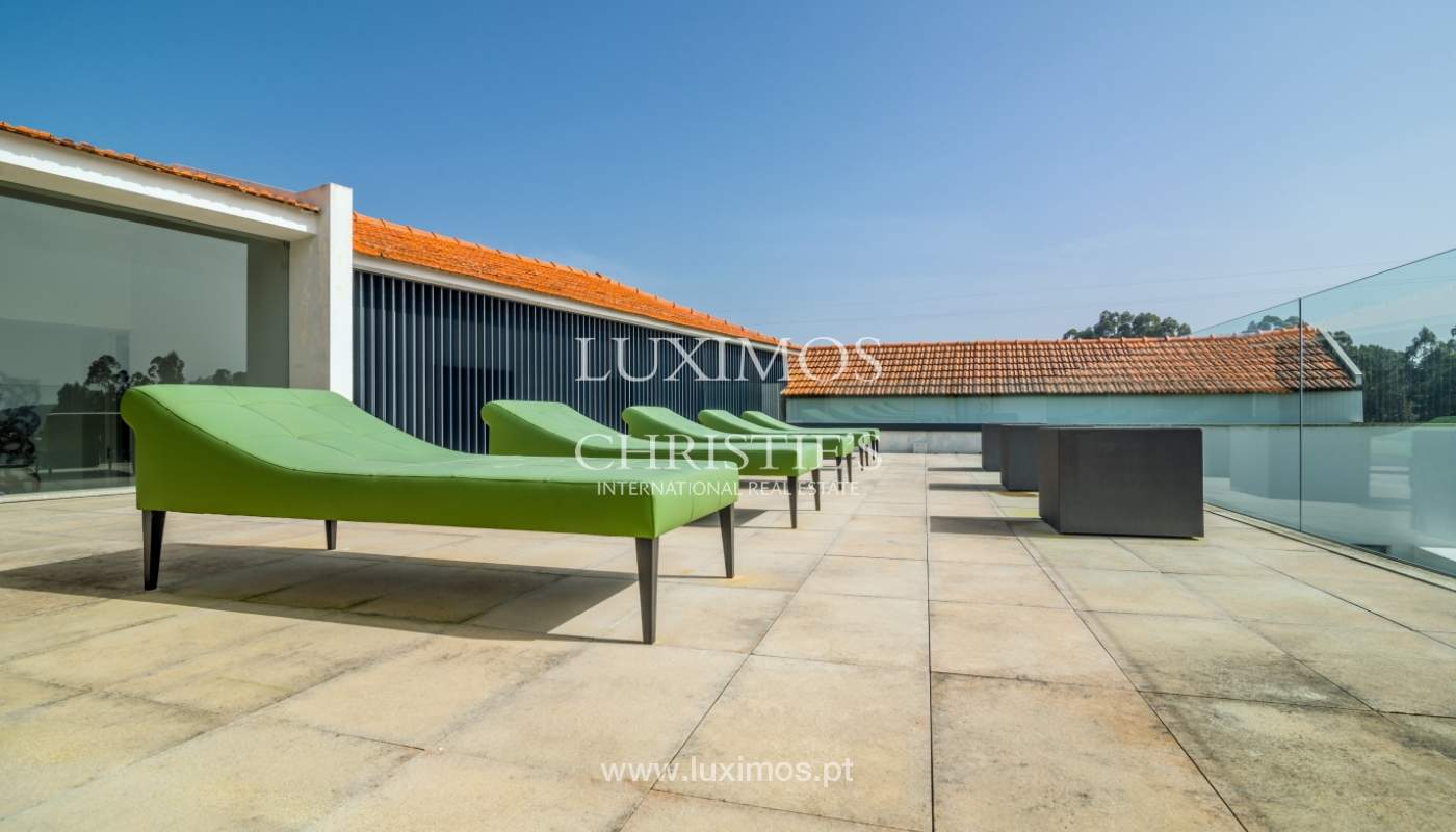 Moradia contemporânea com jardim, para venda, Vila Nova de Gaia, Portugal_135810