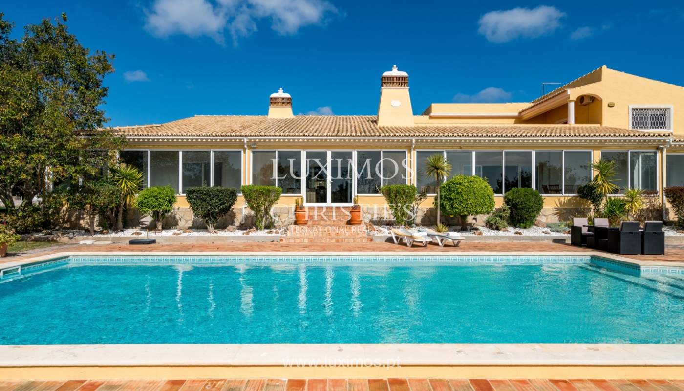Sale of villa with pool and garden in Loulé, Algarve, Portugal