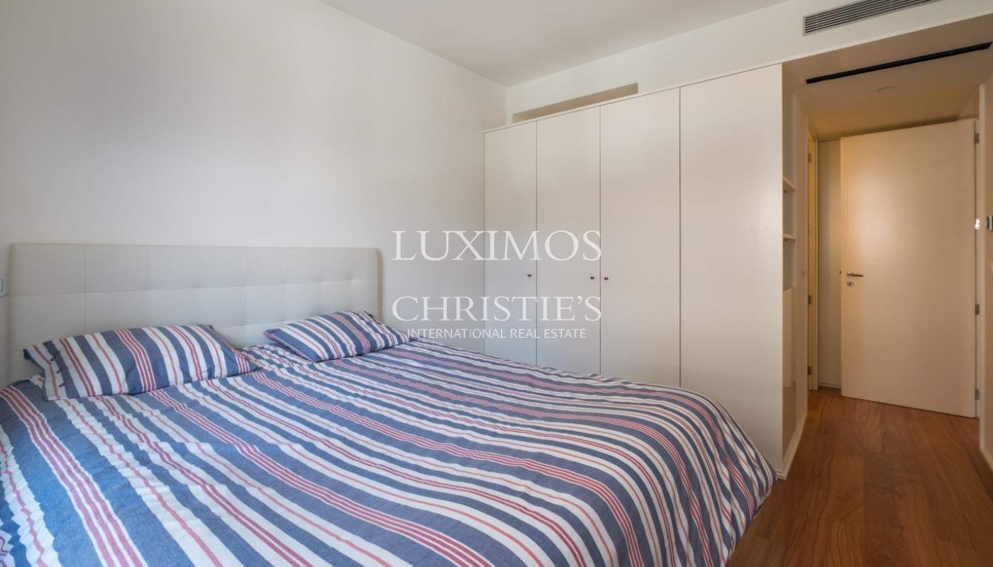 Apartamento remodelado, para arrendamento, perto da praia, Porto_136175