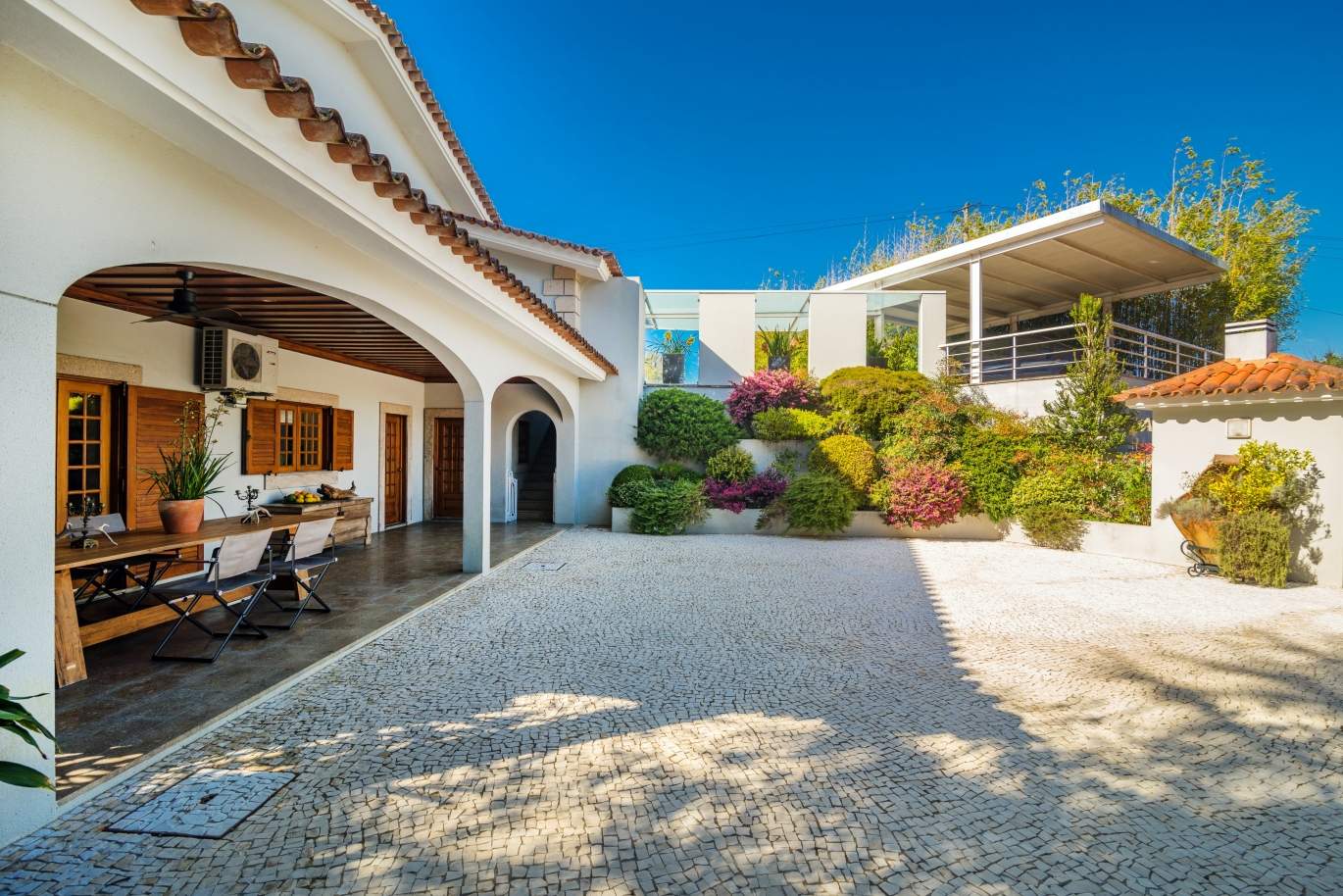 Casa con jardín y piscina, en venta, en Vila Nova de Famalicão, Portugal_136642