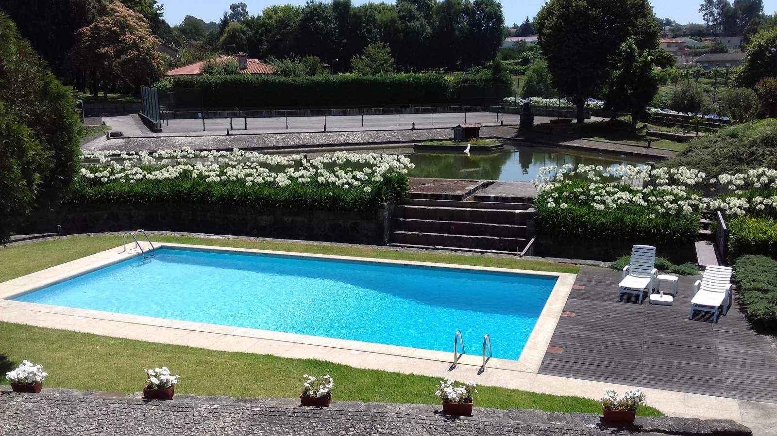 Venta de casa de campo con jardín, lago y piscina, Paredes, Portugal_138105