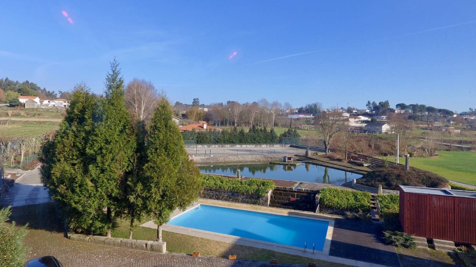 Venta de casa de campo con jardín, lago y piscina, Paredes, Portugal_138139