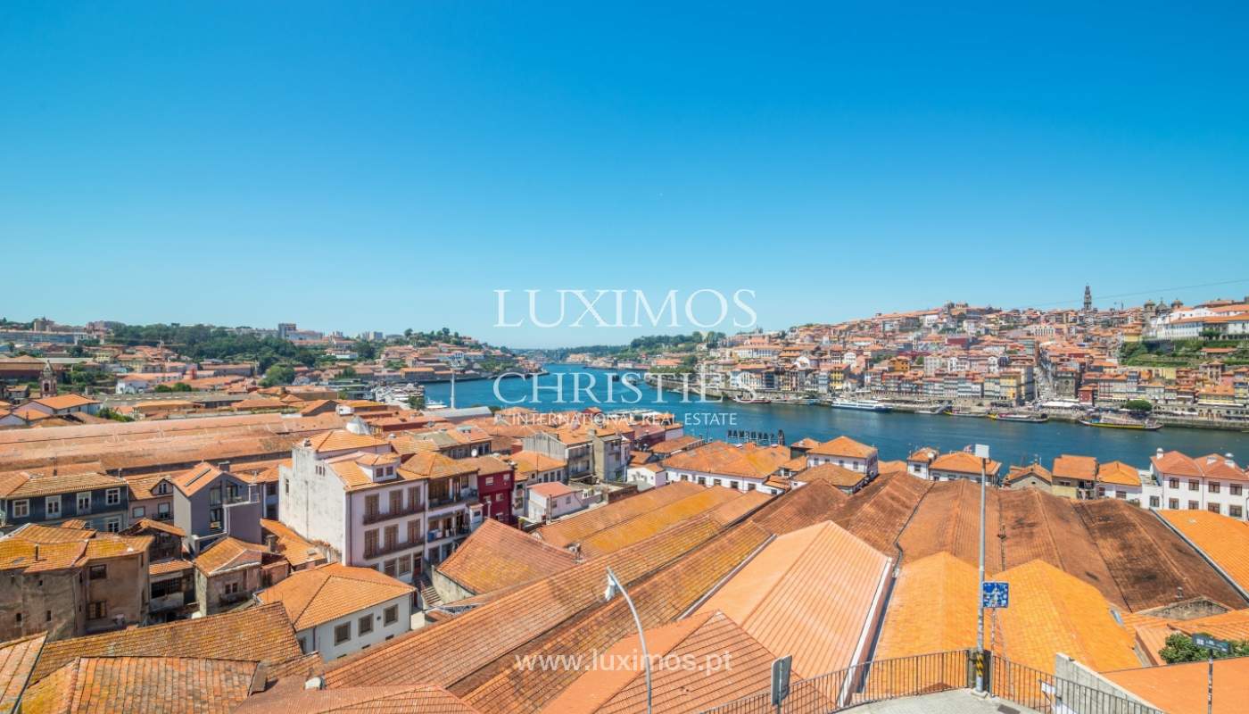 Apartamento com vistas soberbas sobre o rio, em V. N. de Gaia, Porto_138171