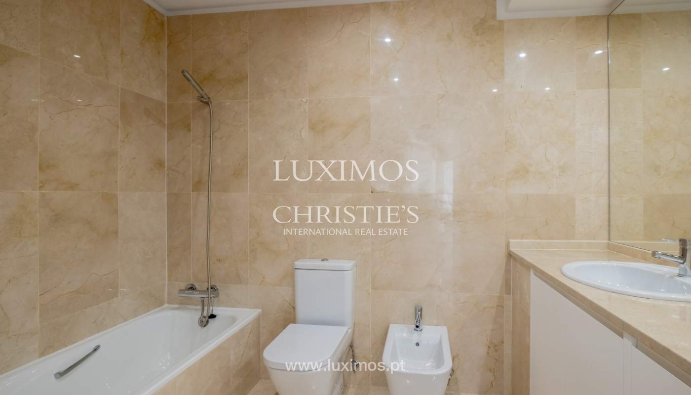 Apartamento novo e moderno, para arrendamento no Porto, junto à Boavista_138296