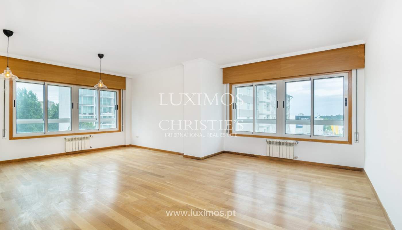 Modern apartment, for sale, in Lordelo do Ouro, Porto, Portugal_138491